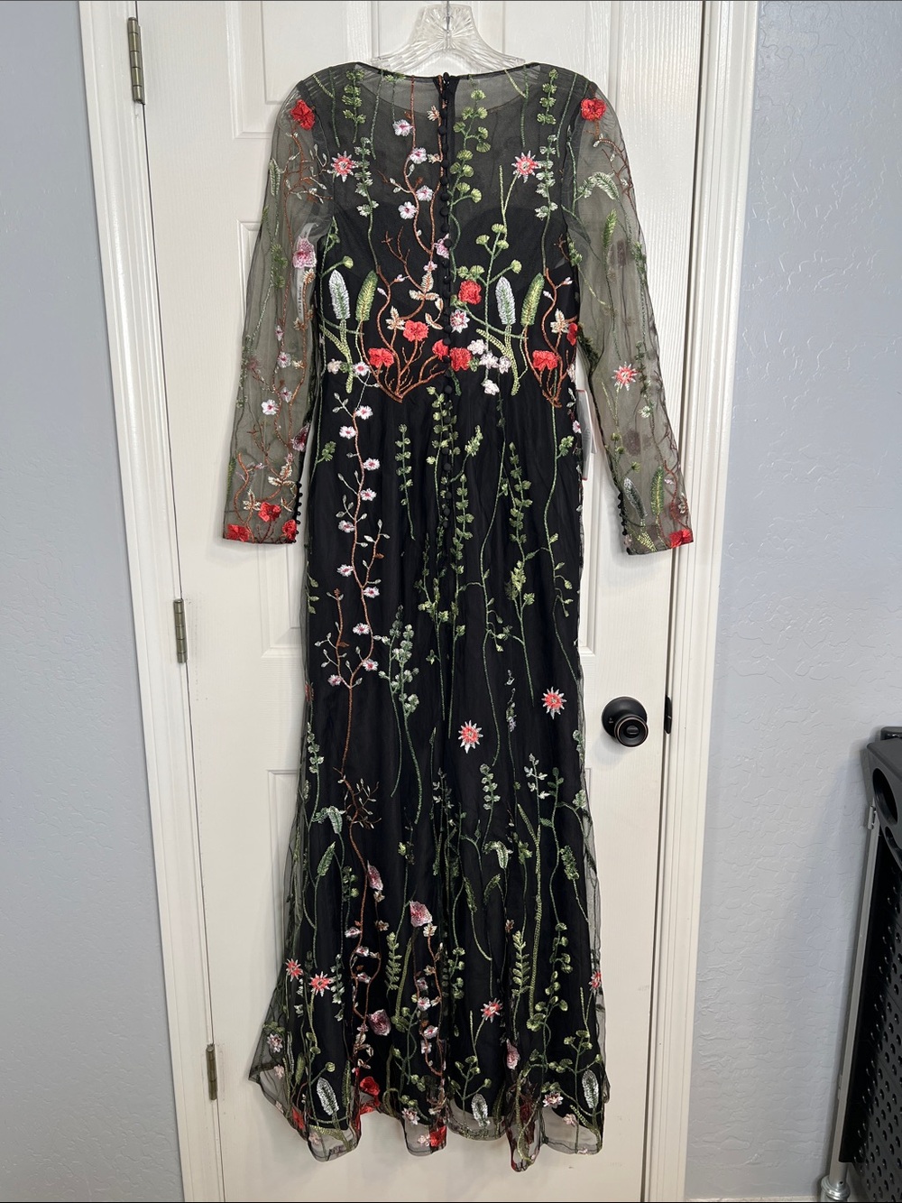 NWT JJ's House Antosia Black Lace floral Maxi Dress long sleeve size US 4 - Picture 5 of 12